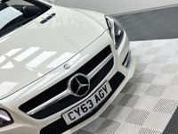 USED 2013 63 MERCEDES-BENZ SL 4.7 SL500 AMG Sport Convertible 2dr Petrol G-Tronic Euro 5 (s/s) (435 ps) DIAMOND WHITE
