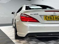 USED 2013 63 MERCEDES-BENZ SL 4.7 SL500 AMG Sport Convertible 2dr Petrol G-Tronic Euro 5 (s/s) (435 ps) DIAMOND WHITE