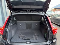 USED 2022 22 VOLVO XC40 1.5 T3 R-Design SUV 5dr Petrol Auto Euro 6 (s/s) (163 ps) 