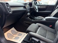 USED 2022 22 VOLVO XC40 1.5 T3 R-Design SUV 5dr Petrol Auto Euro 6 (s/s) (163 ps) 
