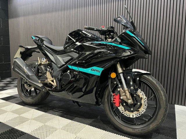 View our SINNIS GPX 125