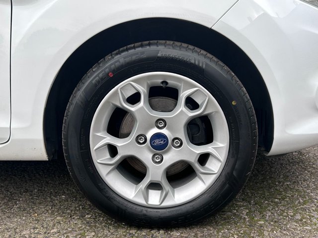 2013 FORD FIESTA 2013 1.4 TDCi DPF Zetec Hatchback 3dr Diesel Manual (104 g/km, 69 bhp) - Photo 5