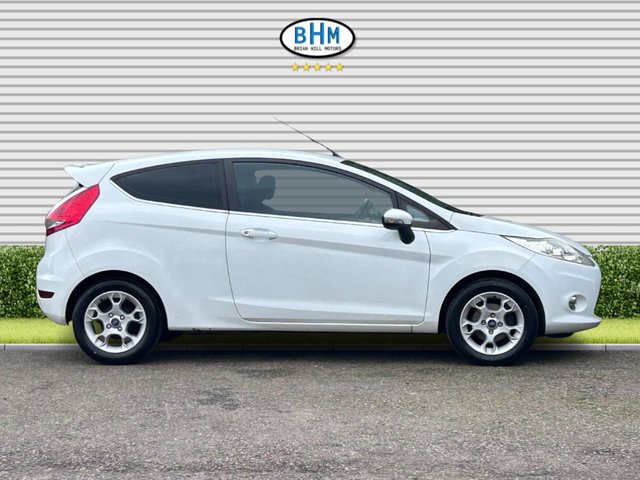 2013 FORD FIESTA 2013 1.4 TDCi DPF Zetec Hatchback 3dr Diesel Manual (104 g/km, 69 bhp) - Photo 2
