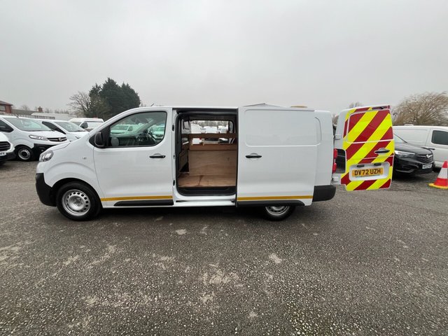 2022 Vauxhall Vivaro 1.5L Dynamic 6dr - Photo 11