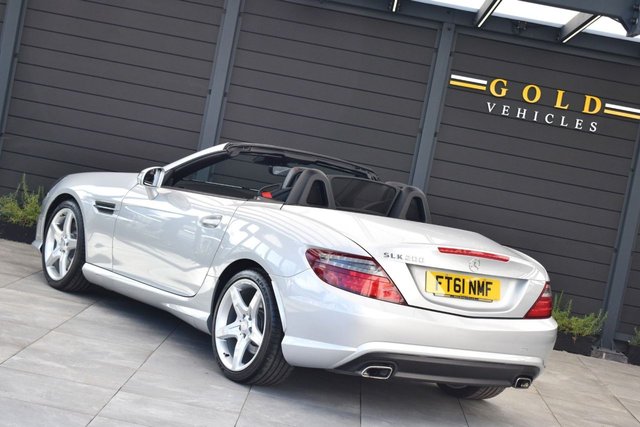 2012 Mercedes-Benz Slk 1.8L Amg Sport Edition 125 2dr - Photo 12