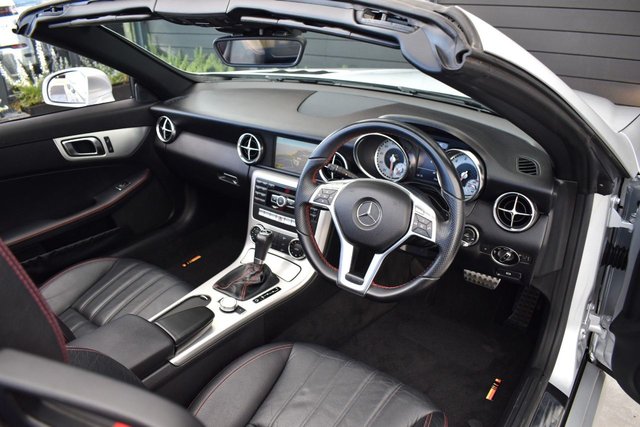 2012 Mercedes-Benz Slk 1.8L Amg Sport Edition 125 2dr - Photo 2