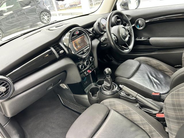 2016 MINI HATCH - Photo 12
