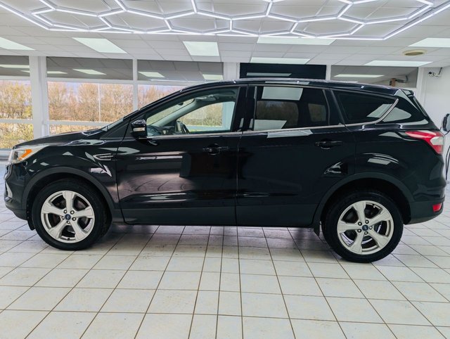 2017 FORD KUGA - Photo 9