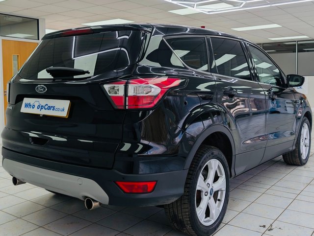 2017 FORD KUGA - Photo 4