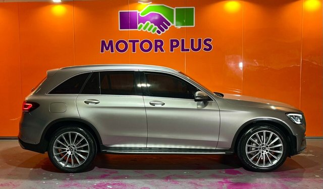 2021 MERCEDES-BENZ GLC 2.0 GLC300d AMG Line (Premium) SUV 5dr Diesel G-Tronic+ 4MATIC Euro 6 (s/s) (245 ps) 20" Alloys. HUGE HUGE Spec. - Photo 4