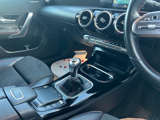 2020 Mercedes-Benz A-Class 1.3L Amg Line 5dr - Photo 9