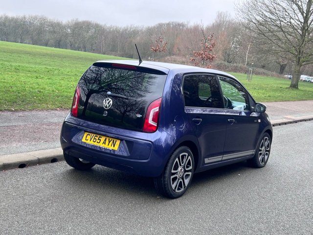 2015 Volkswagen Up! 1L Club Up! 5dr - Photo 6