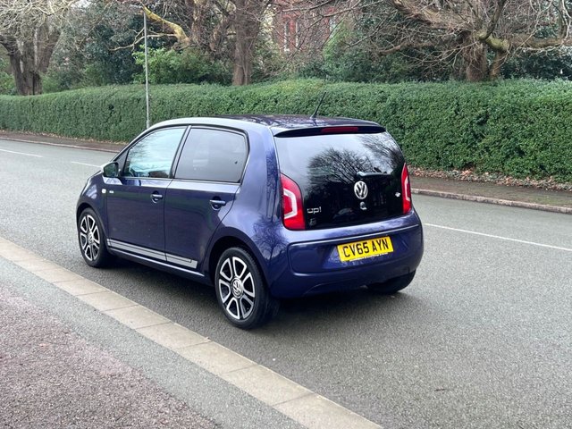 2015 Volkswagen Up! 1L Club Up! 5dr - Photo 9