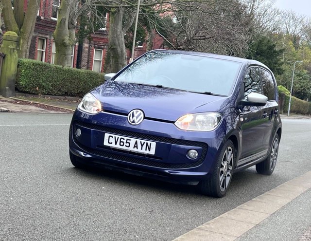 2015 Volkswagen Up! 1L Club Up! 5dr - Photo 8