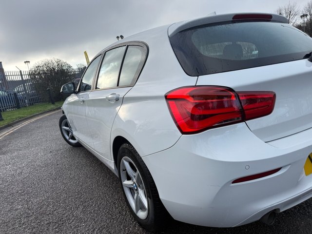 2017 BMW 1 Series 1.5L Se 5dr - Photo 7