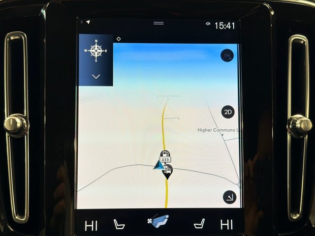 2020 VOLVO XC40 - Photo 2