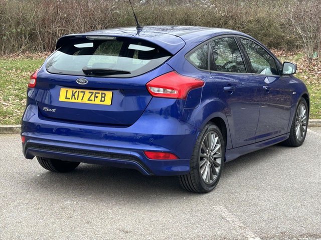 2017 FORD FOCUS - Photo 5