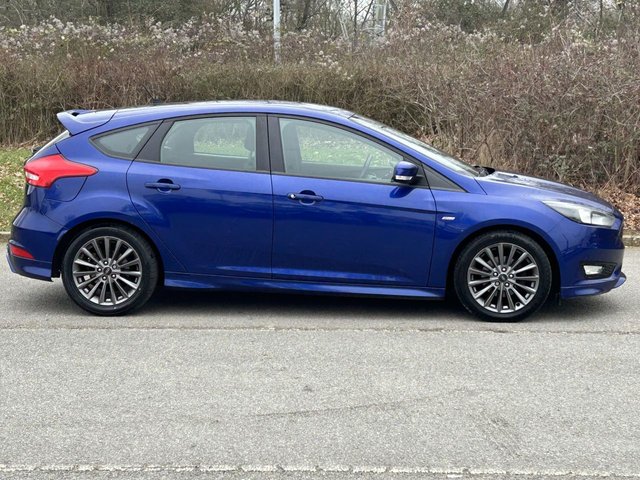 2017 FORD FOCUS - Photo 6