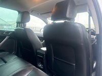 USED 2023 23 FORD RANGER 2.0 EcoBlue Limited Pickup Double Cab 4dr Diesel Auto 4WD Euro 6 (s/s) (170 ps) A REAL BEAUTY, JUST ARRIVED AND FINISHED IN HUGELY POPULAR WHITE PAINT+JUST 1 OWNER FROM NEW+DIESEL+AUTOMATIC+4 WHEEL DRIVE+ULEZ COMPLIANT+HARD TOP+LOAD LINER+TOW BAR+FULL LEATHER INTERIOR+PARK ASSIST+AIR CONDITIONING+ALLOY WHEELS+FULL RANGE OF FINANCE OPTIONS AVAILABLE+CALL TODAY TO ARRANGE A VIEWING+READY TO DRIVE AWAY TODAY!!!!!!!!!!!!!!!!!!!!!!!