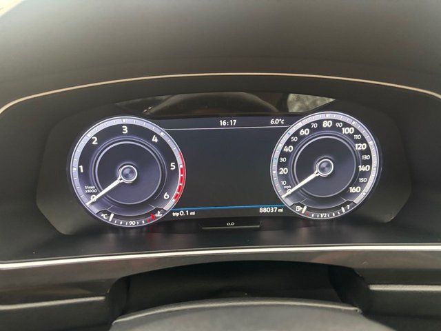 2017 VOLKSWAGEN TIGUAN 2017 2.0 TDI BlueMotion Tech SEL SUV 5dr Diesel DSG 4Motion Euro 6 (s/s) (150 ps) - Photo 12