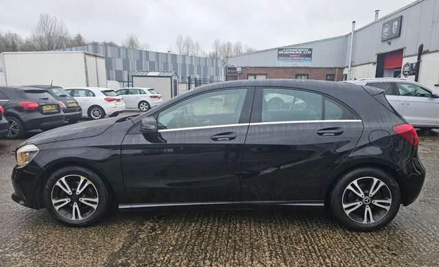 2017 MERCEDES-BENZ A-CLASS 1.5 A180d SE Hatchback 5dr Diesel Manual Euro 6 (s/s) (109 ps) - Photo 6