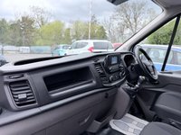 USED 2022 22 FORD TRANSIT White 2.0 EcoBlue Euro 6 Luton L4, 81,200 miles, ULEZ compliant, 6-Speed manual, A/C, Bluetooth, DAB, Electric tail lift. Final price plus VAT @ 20%! This 2022 Ford Transit 2.0 350 EcoBlue HD Leader RWD L4 Euro 6 (s/s) 2dr (DRW) is a superb example, having had only one owner since new. This robust L4 model, designated as a 350 Leader, is powered by an efficient 2.0 litre EcoBlue diesel engine meeting Euro 6 emissions standards. It comes with a 3 month warranty for your peace of mind. Notable features include Dual Rear Wheels for enhanced stability, Manual Air Conditioning to keep you comfortable, and ICE Pack 17 which includes Bluetooth conne