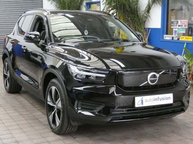 2021 VOLVO XC40 - Photo 4