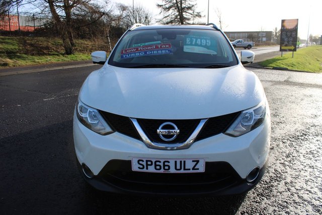 2016 NISSAN QASHQAI 2016 1.5 dCi N-Connecta 2016,Glass Roof,Sat Nav,18*Alloys,Reverse Cam,Ulez Compliant - Photo 4