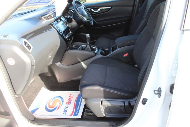 2016 NISSAN QASHQAI 2016 1.5 dCi N-Connecta 2016,Glass Roof,Sat Nav,18*Alloys,Reverse Cam,Ulez Compliant - Photo 7