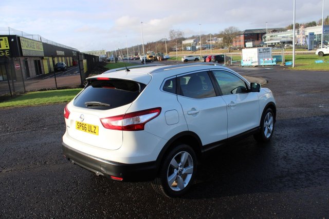 2016 NISSAN QASHQAI 2016 1.5 dCi N-Connecta 2016,Glass Roof,Sat Nav,18*Alloys,Reverse Cam,Ulez Compliant - Photo 12