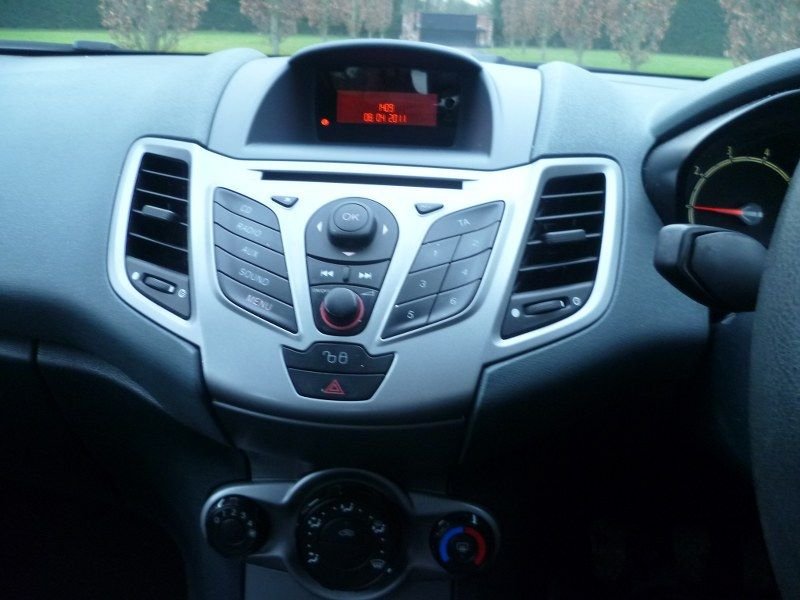 USED 2009 59 FORD FIESTA 1.25 Style Hatchback 5dr Petrol Manual (133 g/km, 81 bhp) 