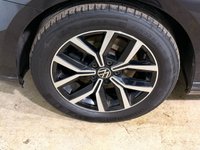 USED 2020 70 VOLKSWAGEN PASSAT 2.0 TDI EVO SEL Estate 5dr Diesel DSG Euro 6 (s/s) (150 ps) 