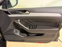 USED 2020 70 VOLKSWAGEN PASSAT 2.0 TDI EVO SEL Estate 5dr Diesel DSG Euro 6 (s/s) (150 ps) 