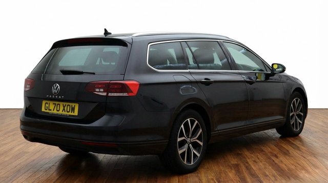 2020 VOLKSWAGEN PASSAT - Photo 6