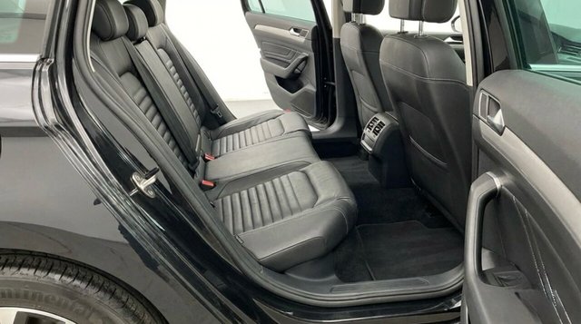 2020 VOLKSWAGEN PASSAT - Photo 11
