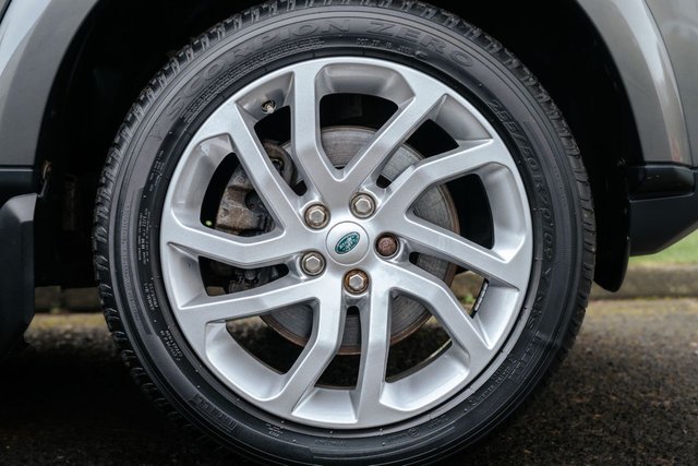 View our LAND ROVER DISCOVERY 4