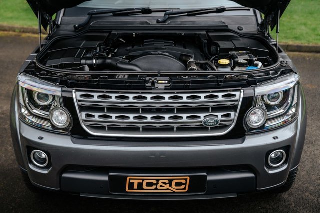View our LAND ROVER DISCOVERY 4