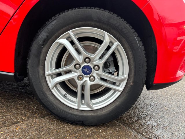 2019 FORD FOCUS 1.0T EcoBoost Zetec Hatchback 5dr Petrol Manual Euro 6 (s/s) (100 ps) - Photo 7