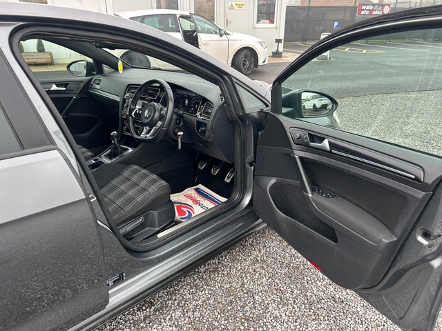 2017 VOLKSWAGEN GOLF 2.0 TDI GTD Hatchback 5dr Diesel Manual Euro 6 (s/s) (184 ps) - Photo 11