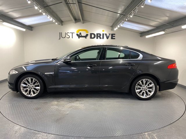 2011 Jaguar Xf 2.2L Luxury 4dr - Photo 2