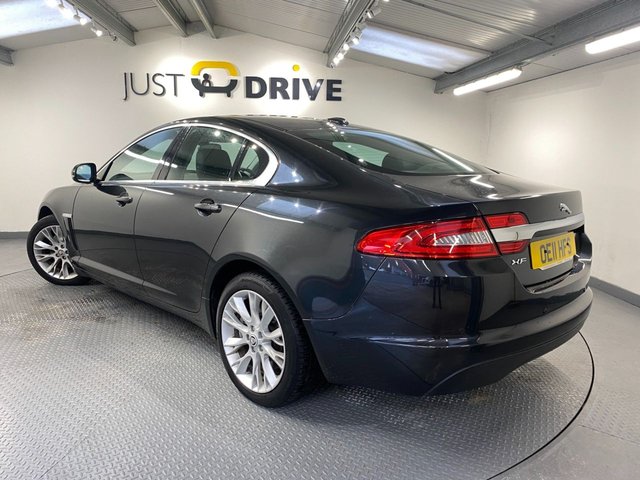 2011 Jaguar Xf 2.2L Luxury 4dr - Photo 3