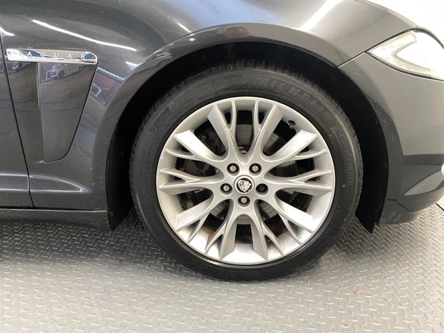 2011 Jaguar Xf 2.2L Luxury 4dr - Photo 9