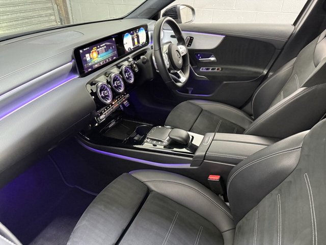 2021 MERCEDES-BENZ A-CLASS 2.0 A250 Exclusive Edition Plus Hatchback 5dr Petrol 7G-DCT Euro 6 (s/s) (224 ps) - Photo 2