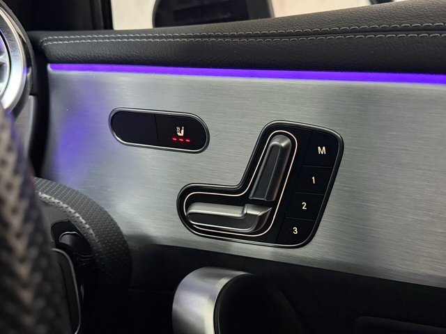 2021 MERCEDES-BENZ A-CLASS 2.0 A250 Exclusive Edition Plus Hatchback 5dr Petrol 7G-DCT Euro 6 (s/s) (224 ps) - Photo 4