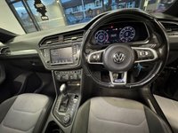 USED 2017 17 VOLKSWAGEN TIGUAN 2.0 TDI BlueMotion Tech R-Line SUV 5dr Diesel DSG 4Motion Euro 6 (s/s) (150 ps) FSH + 2 OWNERS + PAN ROOF +