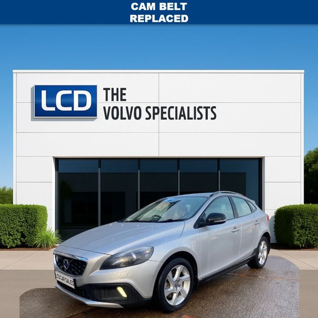 2014 Volvo V40 Cross Country