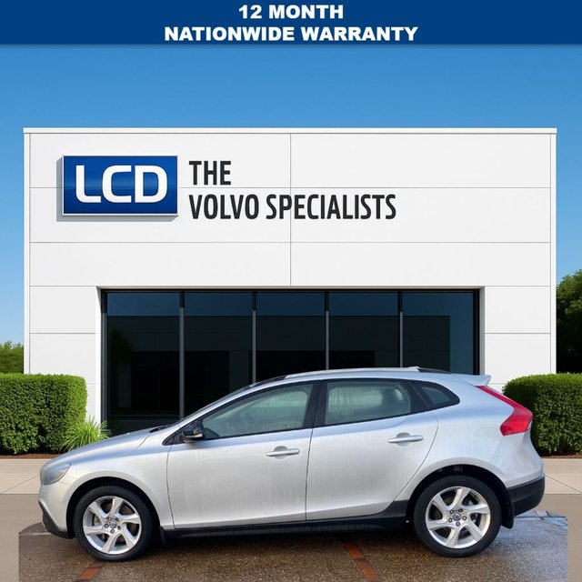 2014 Volvo V40 Cross Country 2L Lux Nav 5dr - Photo 3