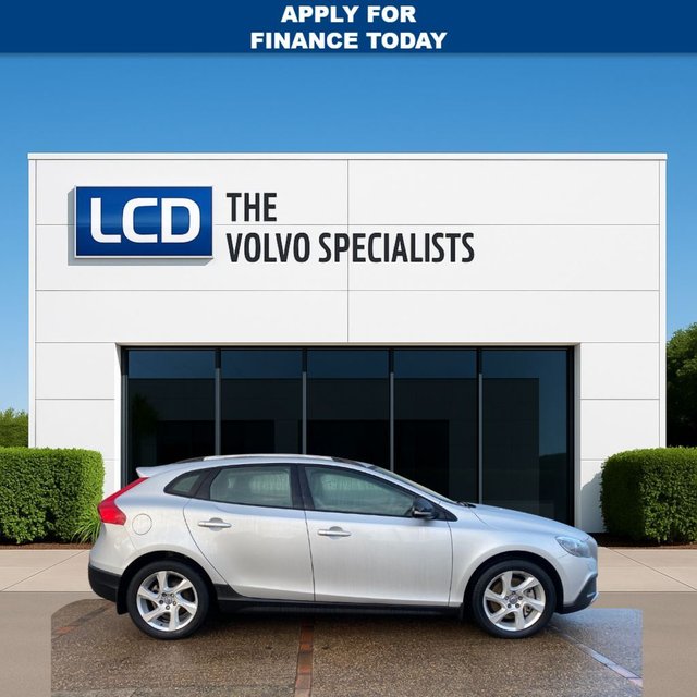2014 Volvo V40 Cross Country 2L Lux Nav 5dr - Photo 4