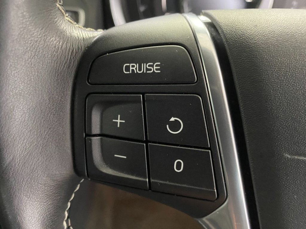 USED 2017 17 VOLVO XC60 2.4 D5 R-Design Lux Nav SUV 5dr Diesel Auto AWD Euro 6 (s/s) (220 ps) LOVELY LOW MILEAGE FULL HISTORY