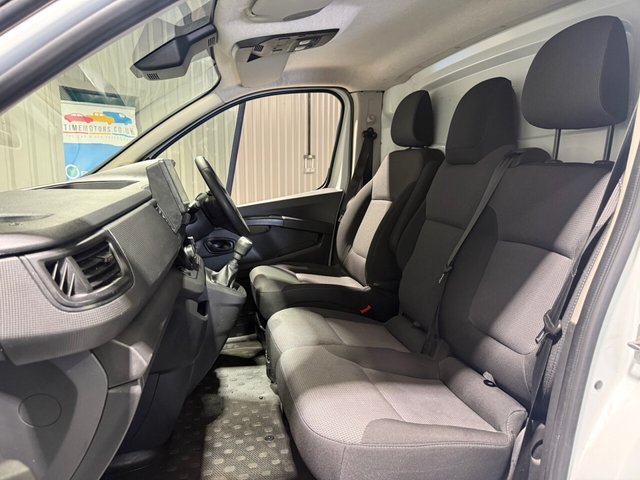 2023 RENAULT TRAFIC - Photo 7